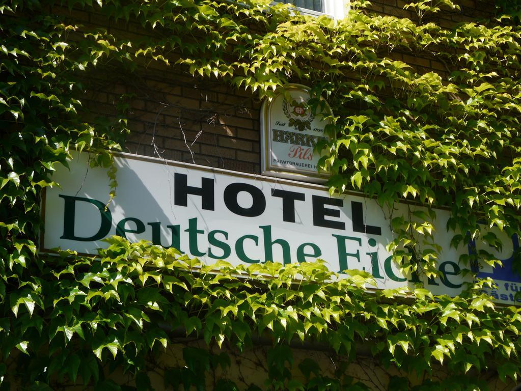 Hotel Deutsche Eiche In Northeim Esterno foto