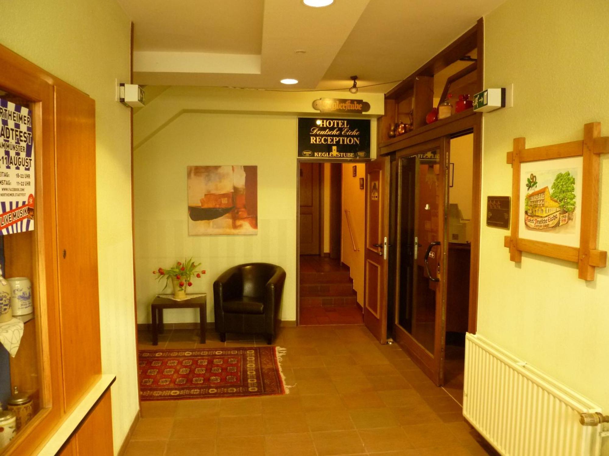 Hotel Deutsche Eiche In Northeim Esterno foto